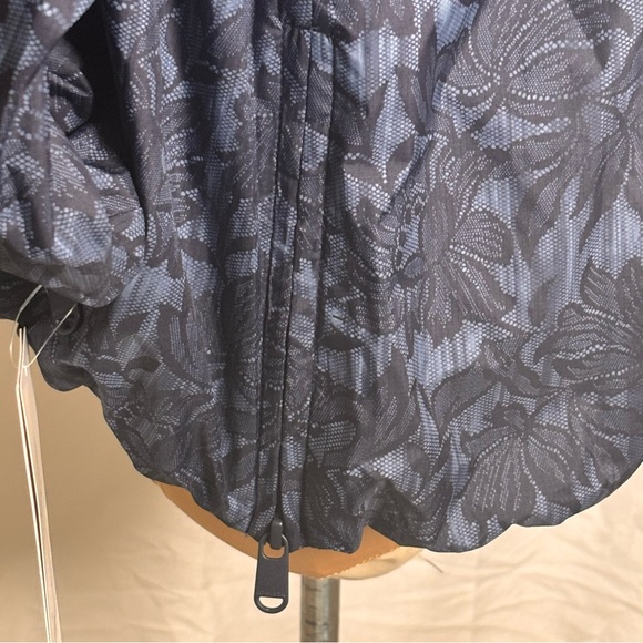 NWT $149 Athleta Large Eternal Bloom Cottage Blue Sightseer Lace Jacket #986271 - Picture 9 of 15